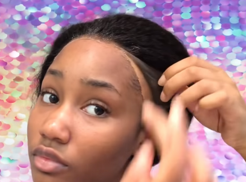 How to Apply a Lace Wig