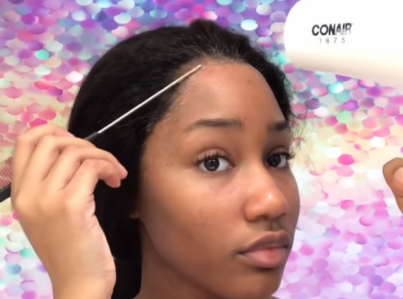 How to Apply a Lace Wig
